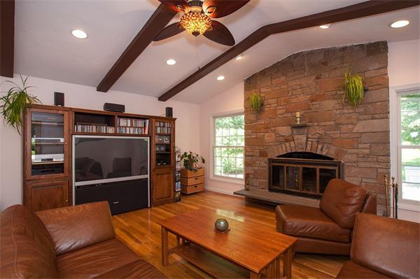 28 Whittier Road Milton, MA 02186 - Photo 9 of 30 Gallery Image 9