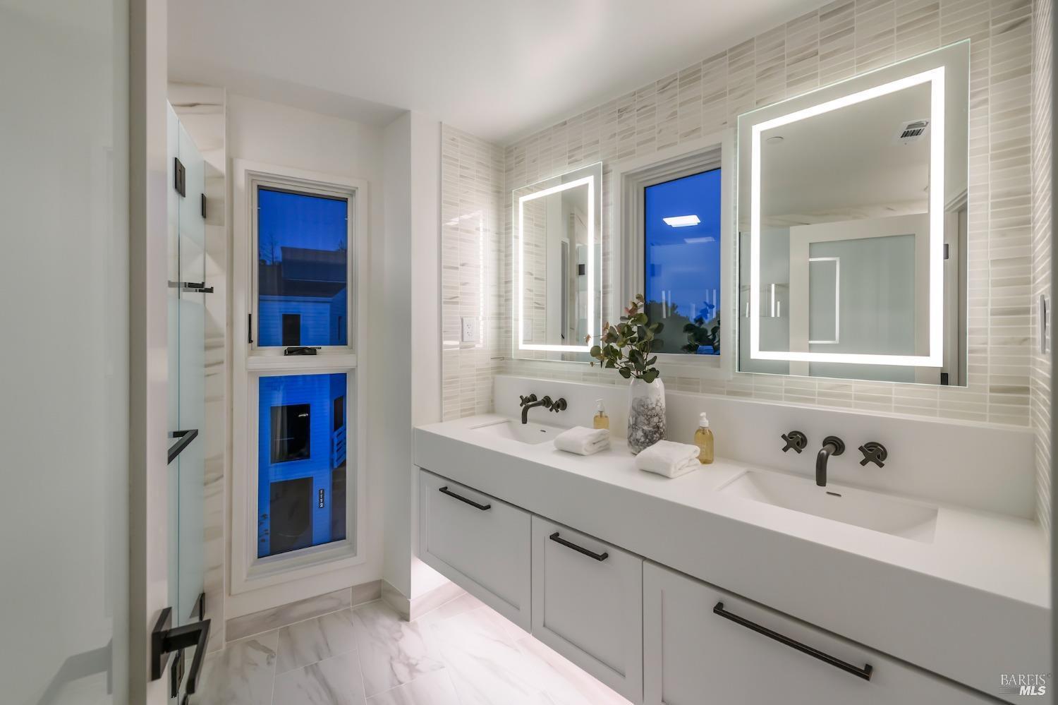 1096 Foster Road Napa, CA 94558 - Photo 17 of 26