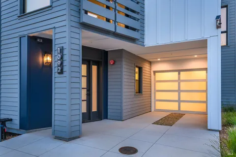 $849,000 | 1096 Foster Road, Napa, CA 94558