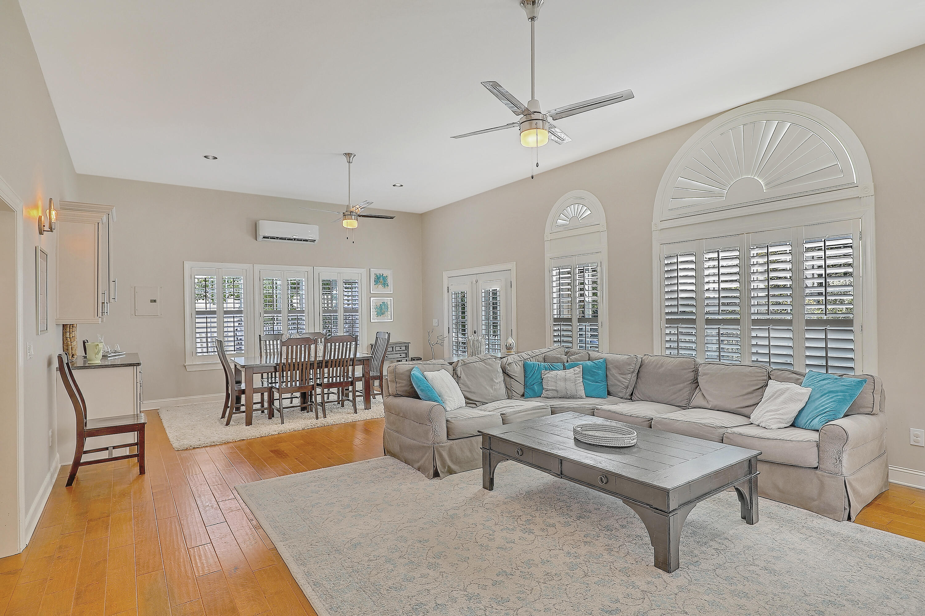 325 Rice Bay Drive Mount Pleasant, SC 29464 - Photo 4 of 55 1R3A0816_17_18_19_20_21_22 copy