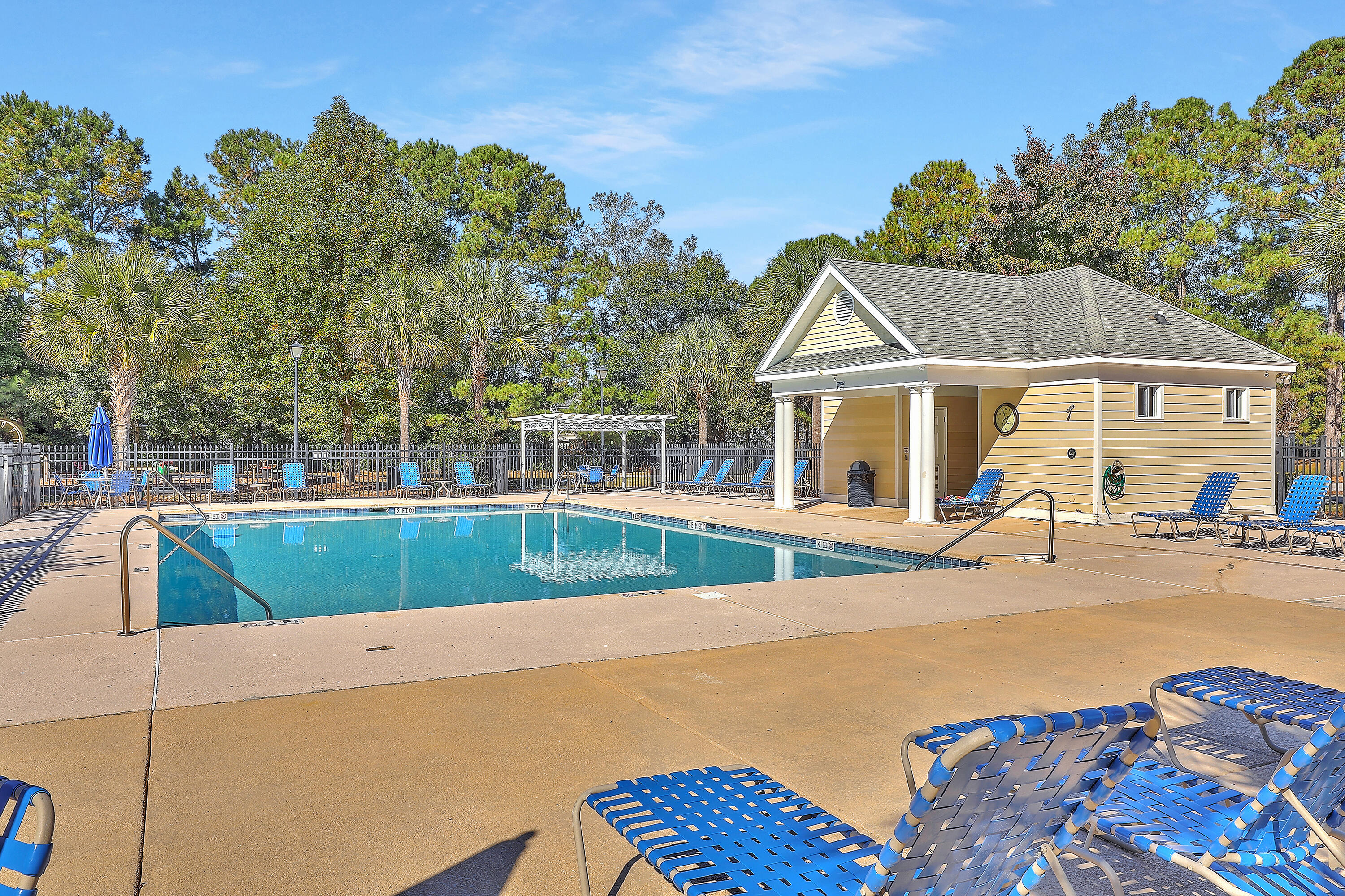325 Rice Bay Drive Mount Pleasant, SC 29464 - Photo 48 of 55 1R3A0998_0999_1000_1001_1002_1003_1004 c