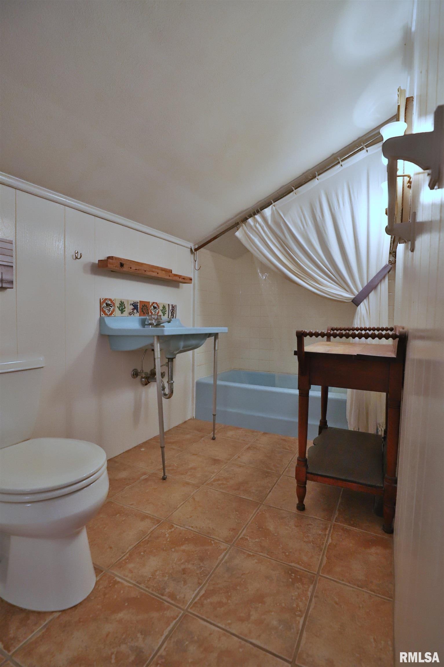 5719 North Prospect Road Peoria, IL 61614 - Photo 33 of 50 Gallery Image 33