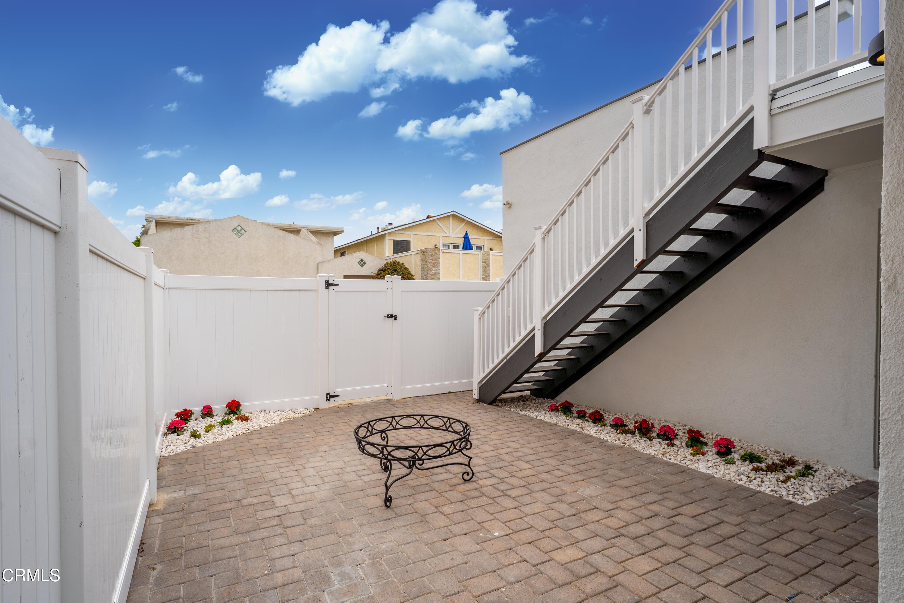 4834 Island View Street Oxnard, CA 93035 - Photo 5 of 46 1000007287