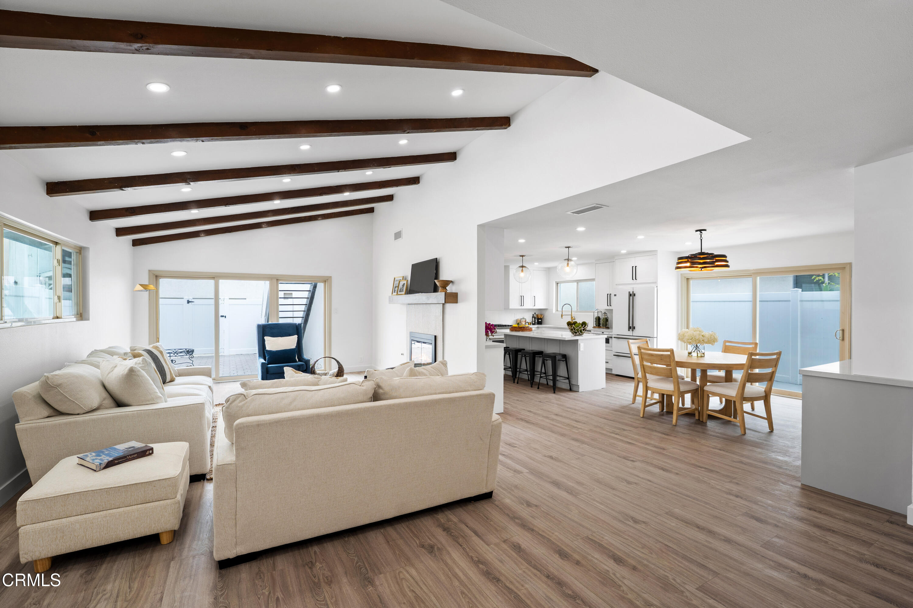 4834 Island View Street Oxnard, CA 93035 - Photo 9 of 46 1000007144