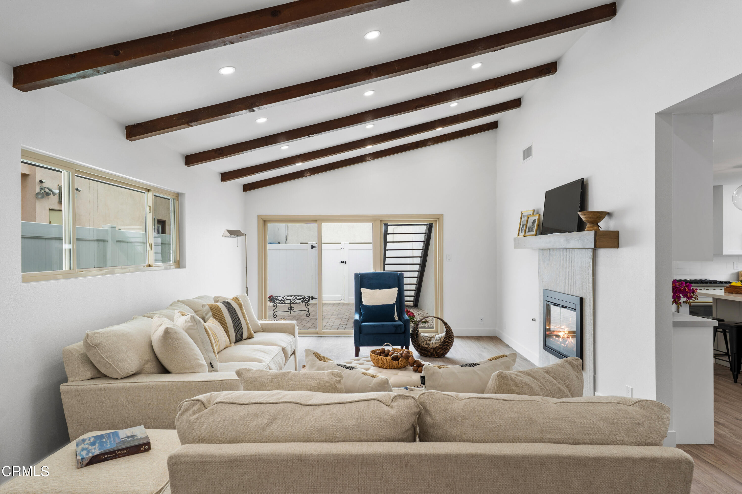 4834 Island View Street Oxnard, CA 93035 - Photo 10 of 46 1000007140