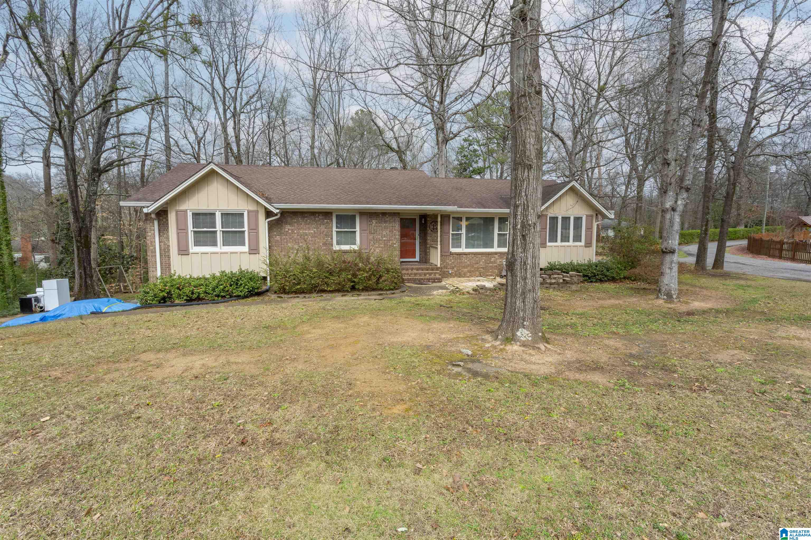 133 Kenilworth Road Bessemer, AL 35023 - Photo 2 of 42