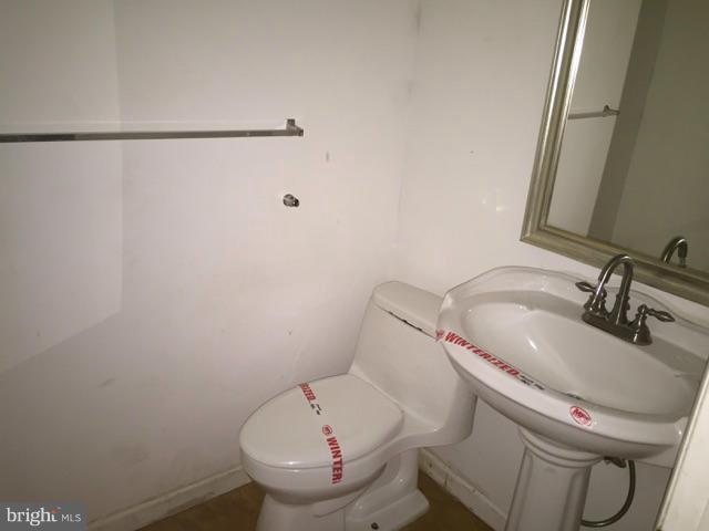1509 Adamsview Road Catonsville, MD 21228 - Photo 10 of 11 Bath