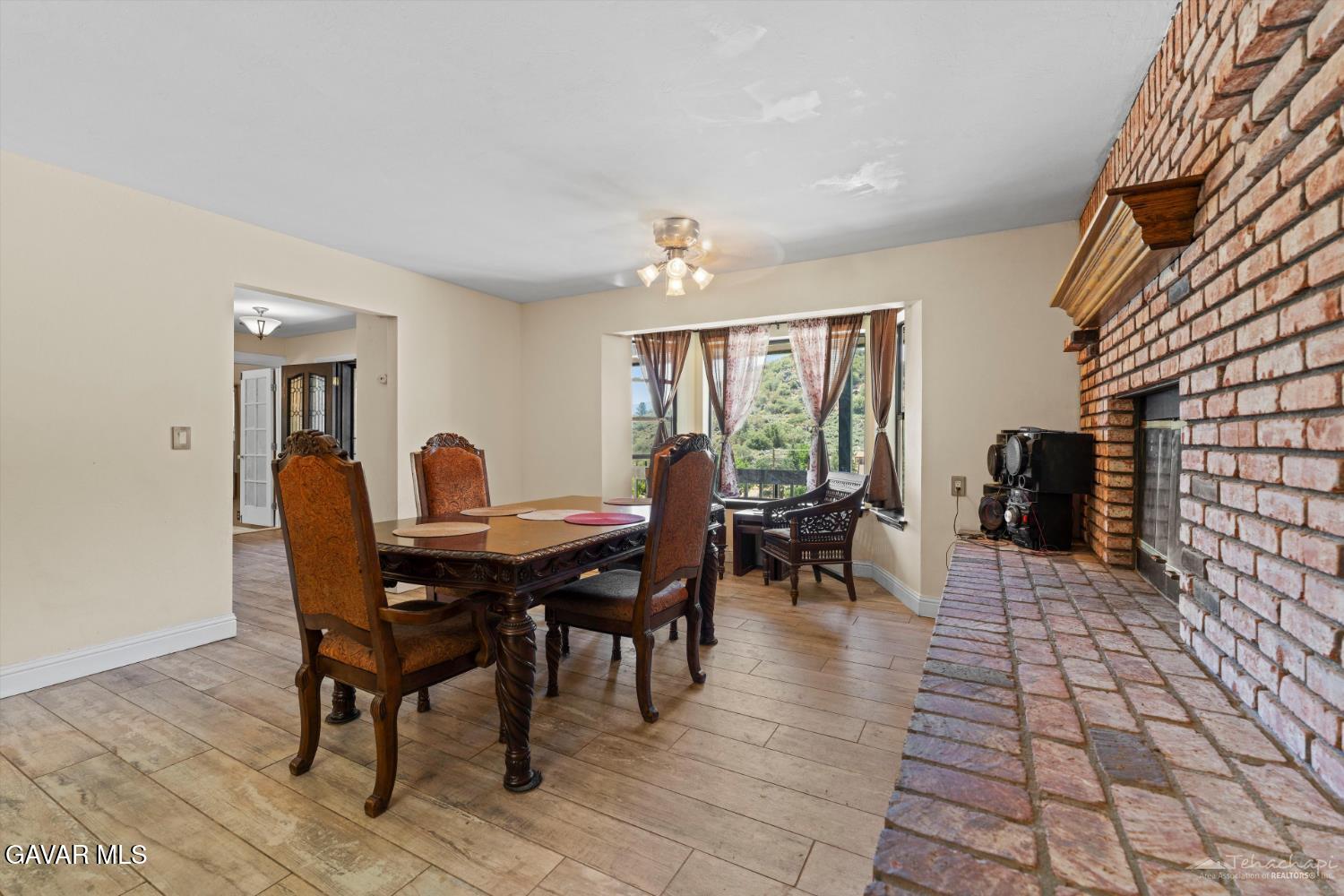 26021 Cumberland Road Tehachapi, CA 93561 - Photo 5 of 9 7904d754-b014-4acb-9e74-e17c827f352c