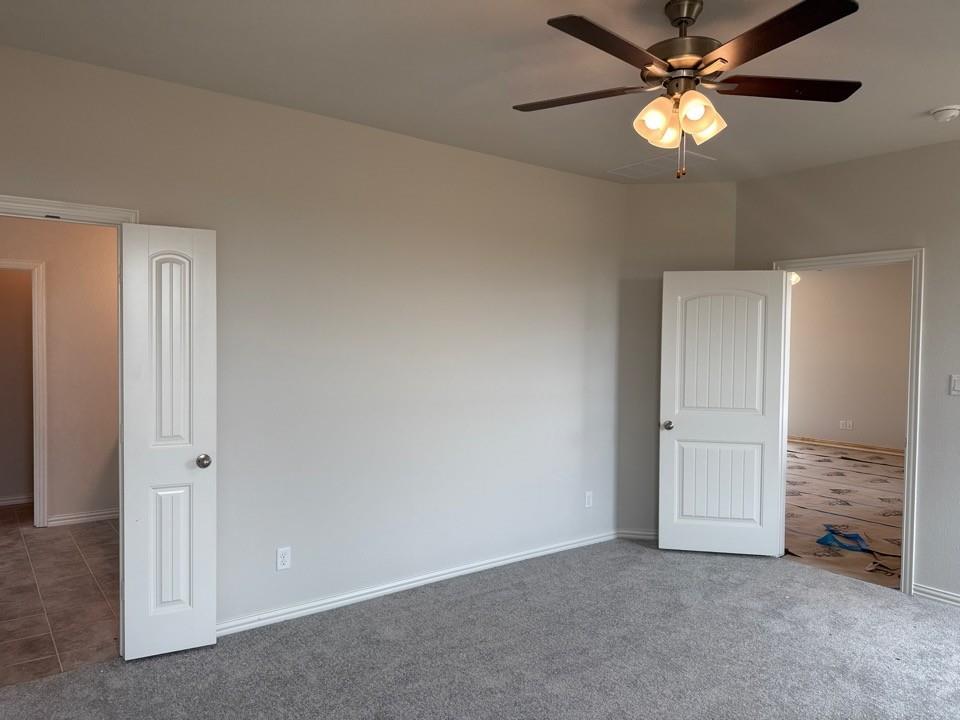 1325 Frio Drive Springtown, TX 76082 - Photo 5 of 7