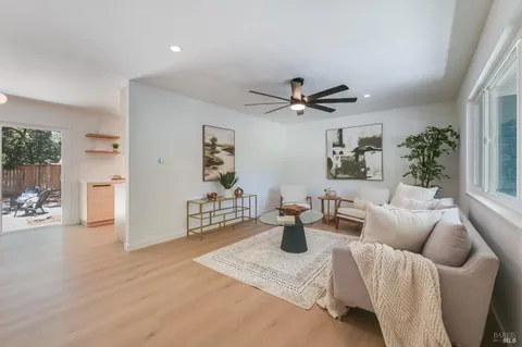 $695,000 | 153 Fairview Lane, Sonoma, CA 95476