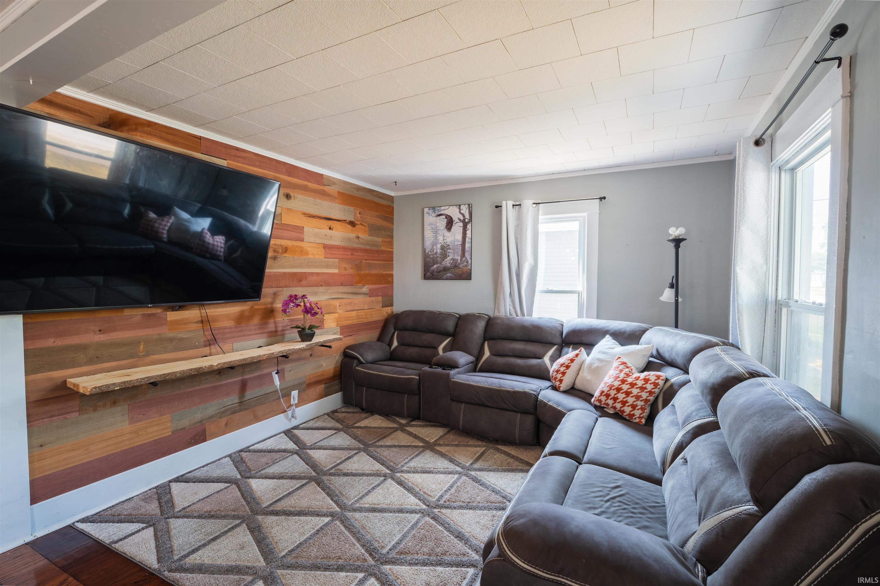 204 Chestnut Street Bristol, IN 46507 - Photo 10 of 36