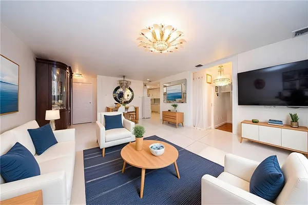 $738,000 | 339 Avenue P, Unit 2A | Bensonhurst