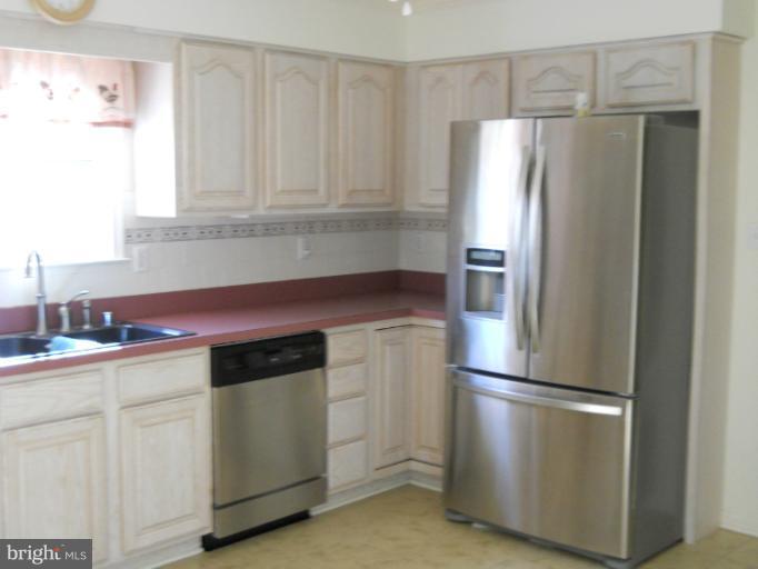 14503 Roddy Road Thurmont, MD 21788 - Photo 1 of 30 Kitchen