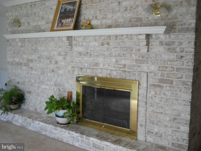 14503 Roddy Road Thurmont, MD 21788 - Photo 6 of 30 Family Room