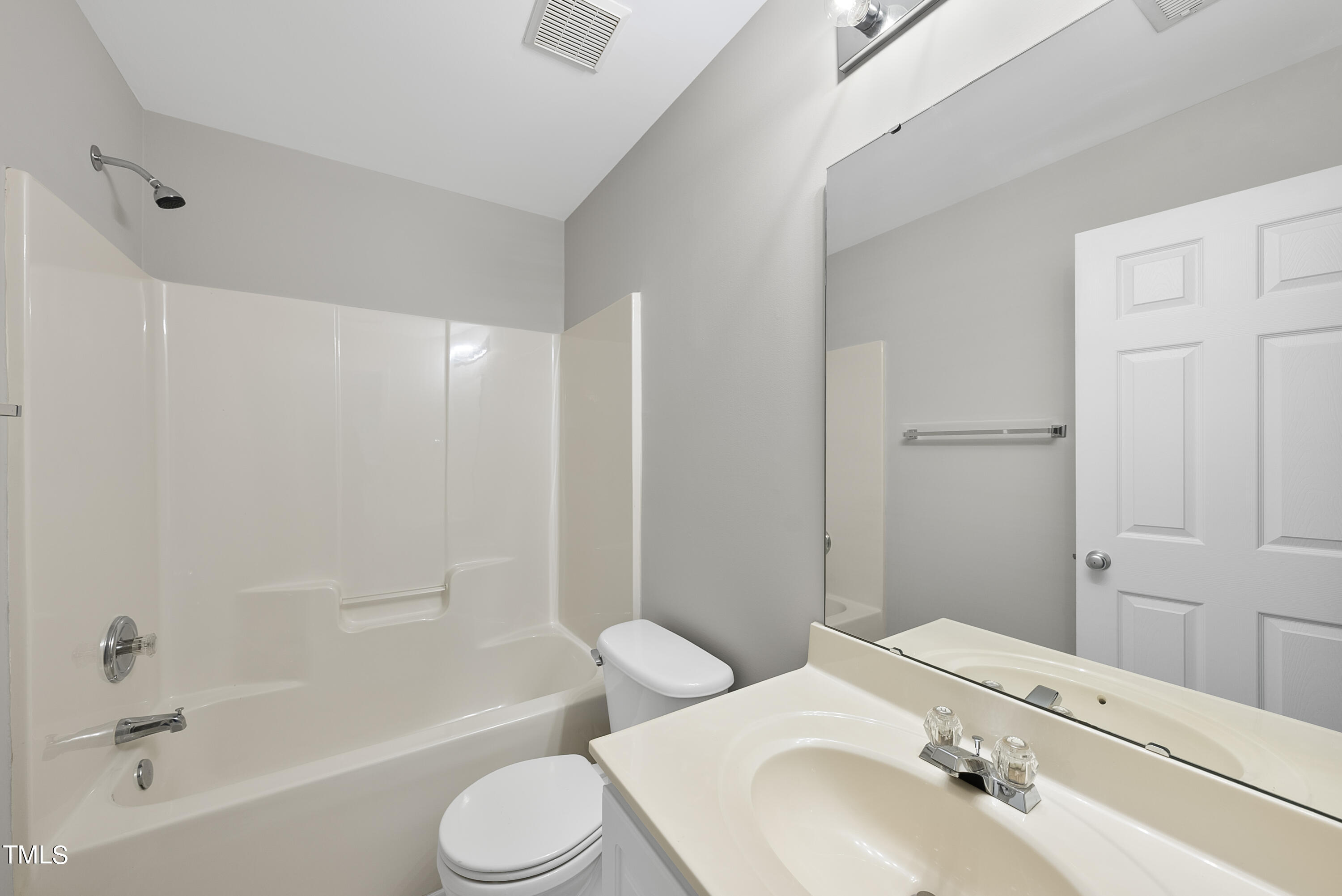 8462 Reedy Ridge Lane Raleigh, NC 27613 - Photo 20 of 27 DSC06857