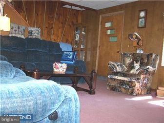 2167 Longview Road Warrington, PA 18976 - Photo 5 of 12 Living Room