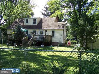 2167 Longview Road Warrington, PA 18976 - Photo 10 of 12 Exterior Back