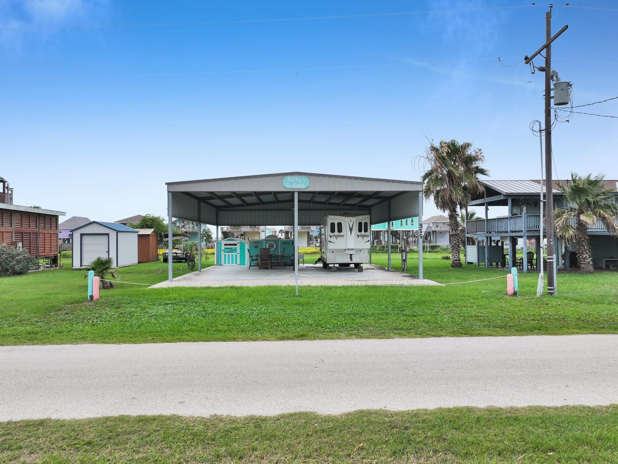 955 O' Neil Road Crystal Beach, TX 77650 - Photo 4 of 17