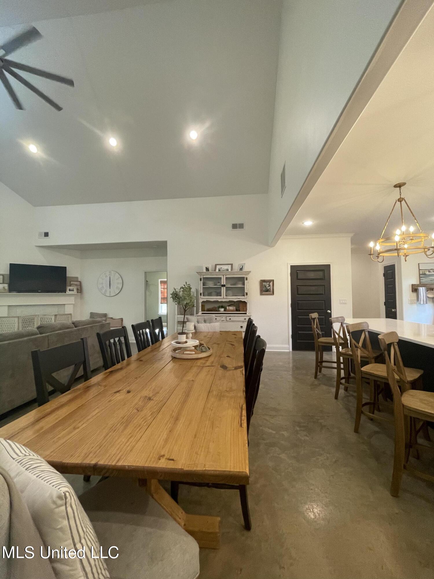 13371 Strickland Road Byhalia, MS 38611 - Photo 16 of 55 67390317-9A19-46A5-BAF0-8D2A3CBC1004