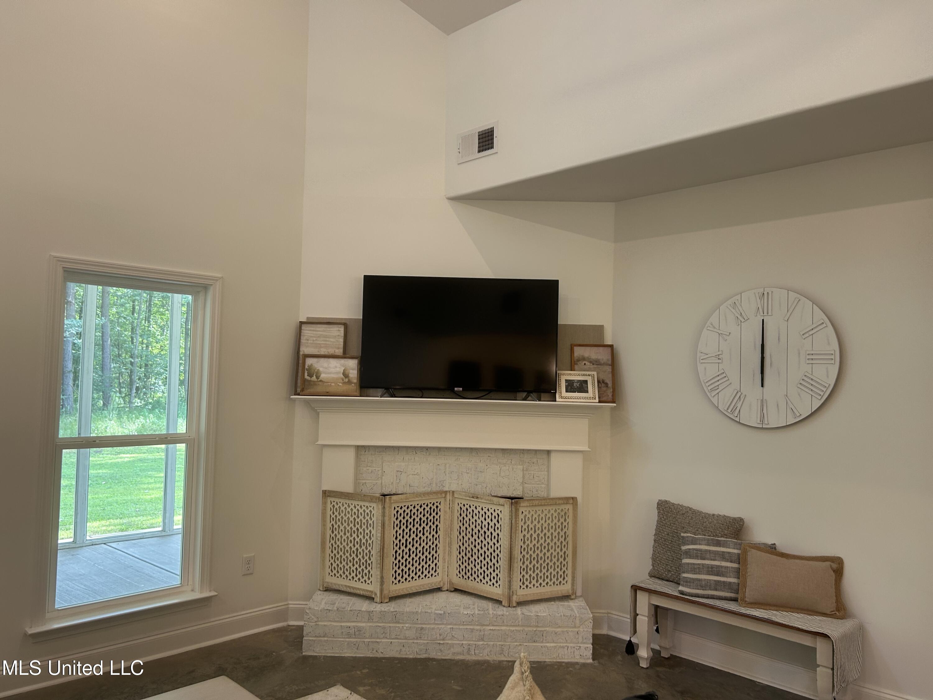 13371 Strickland Road Byhalia, MS 38611 - Photo 9 of 55 57D058B2-6DA5-4B1E-8FDC-CD37B36ECB8A