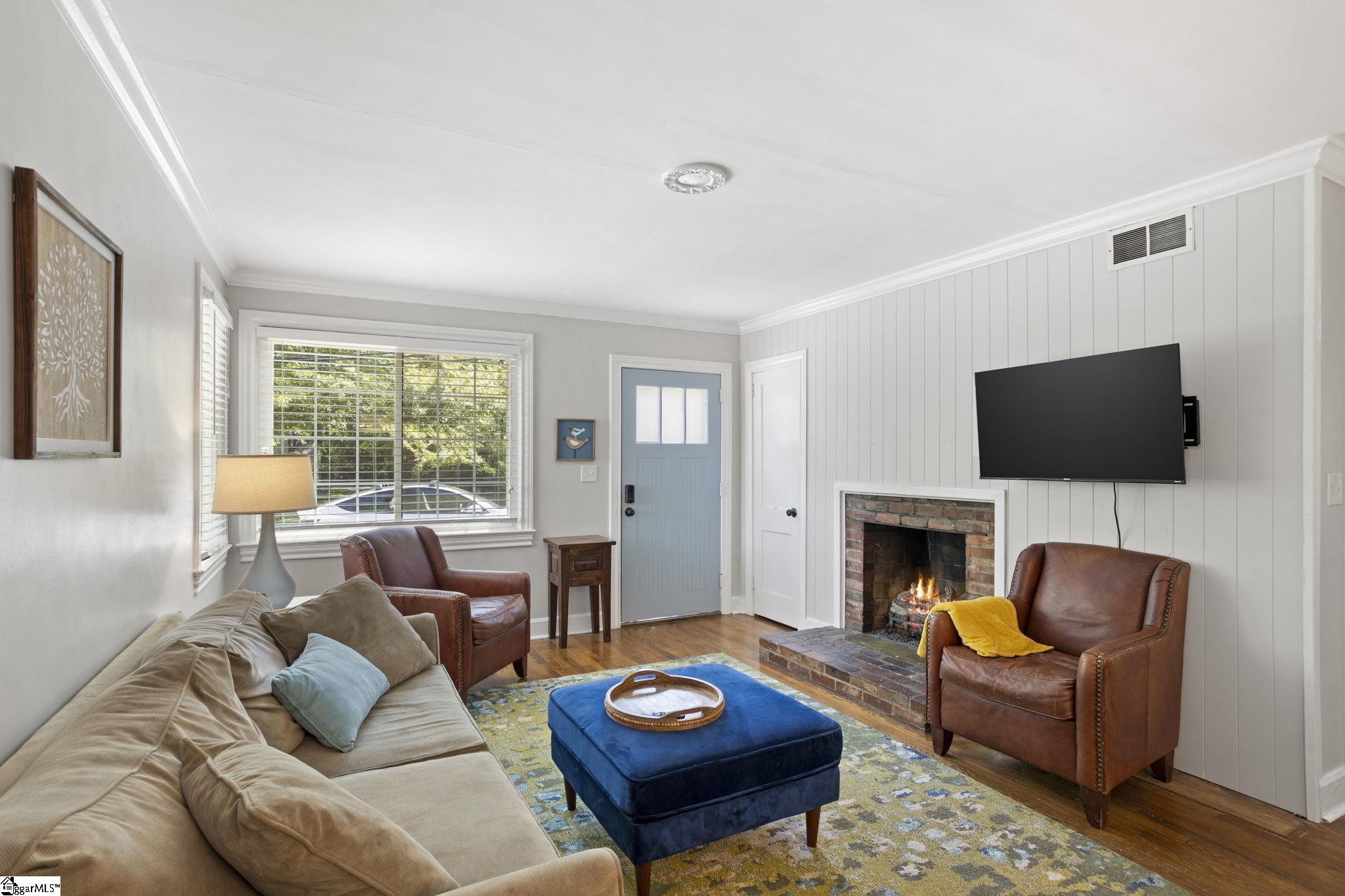 210 Keith Drive Greenville, SC 29607 - Photo 4 of 25