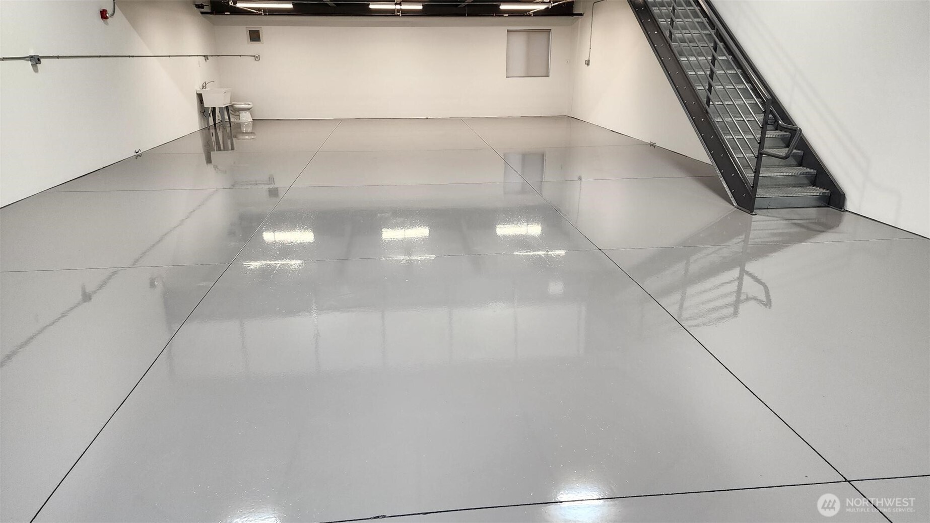 1975 Alpine Way Bellingham, WA 98226 - Photo 17 of 22 a view of a small space