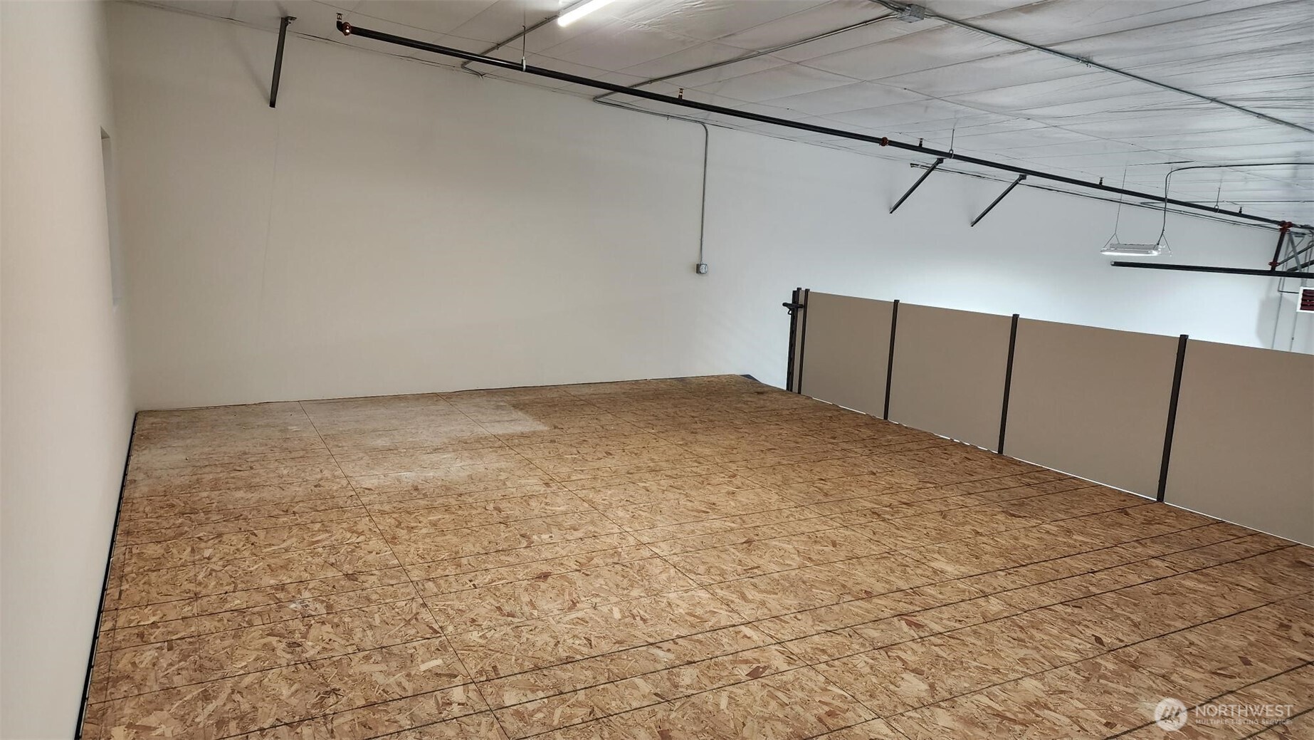 1975 Alpine Way Bellingham, WA 98226 - Photo 19 of 22 a view of a room with an empty room