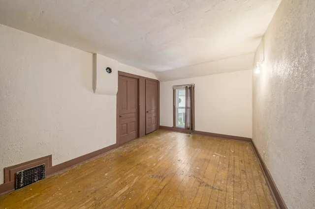 $179,900 | 128 1st Street, Milan, MI 48160