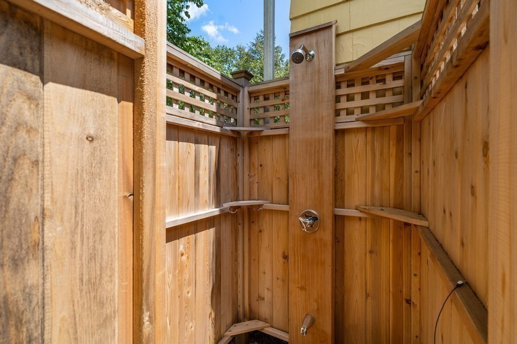 18 Pine Needle Road Wayland, MA 01778 - Photo 23 of 24 Gallery Image 23