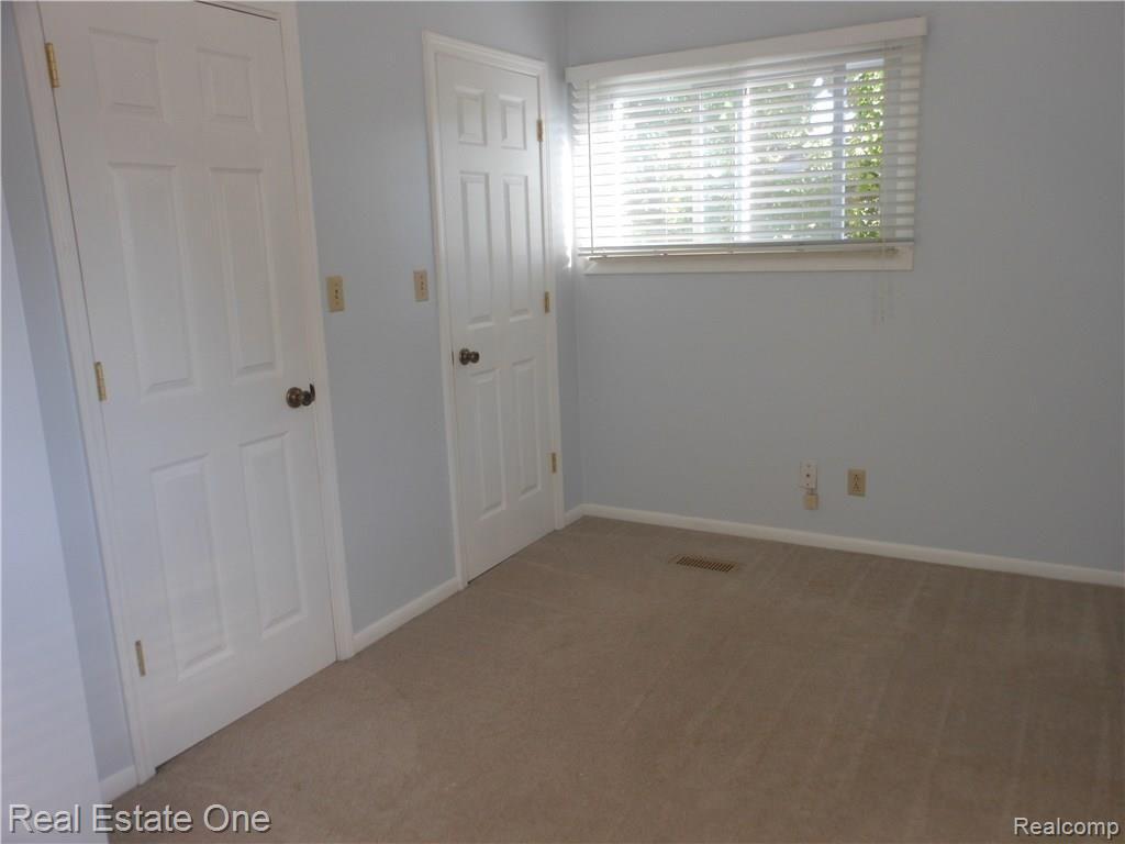 14020 Fish Lake Road Holly, MI 48442 - Photo 23 of 37 DSCN2804.JPG