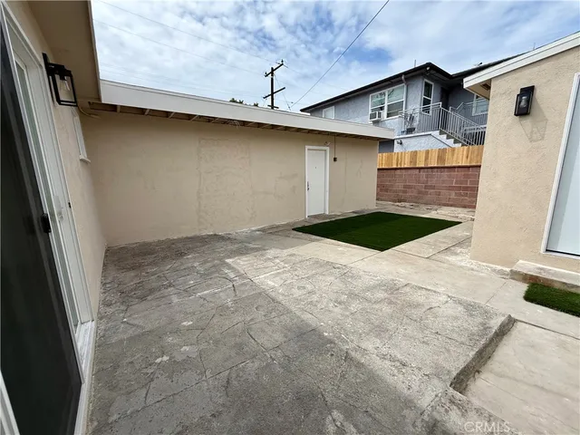 $890,000 | 6161 Orange Avenue, Long Beach, CA 90805