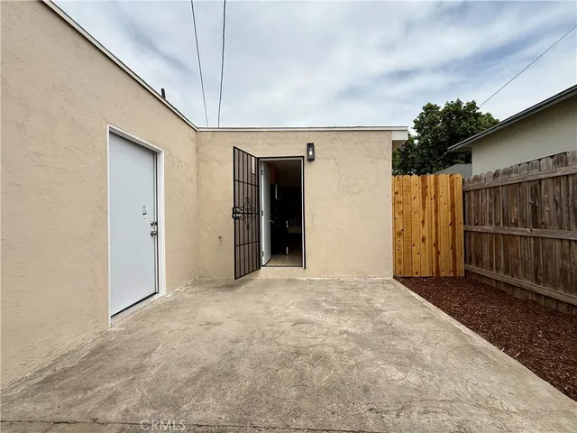 $890,000 | 6161 Orange Avenue, Long Beach, CA 90805