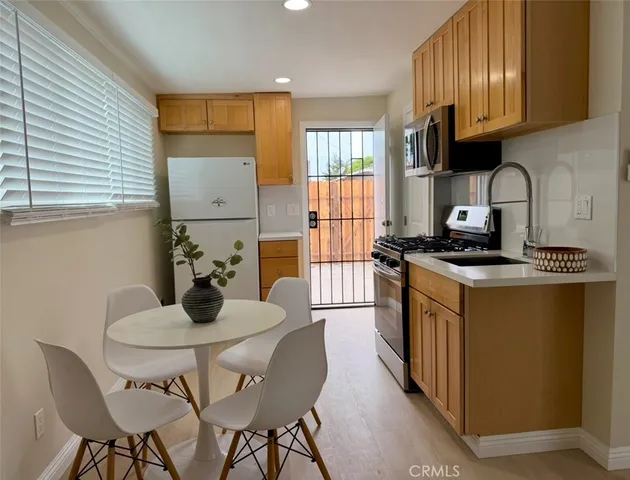 $890,000 | 6161 Orange Avenue, Long Beach, CA 90805