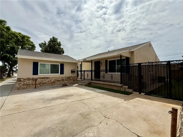$890,000 | 6161 Orange Avenue, Long Beach, CA 90805