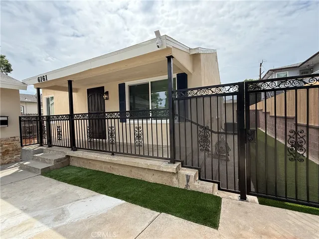 $890,000 | 6161 Orange Avenue, Long Beach, CA 90805