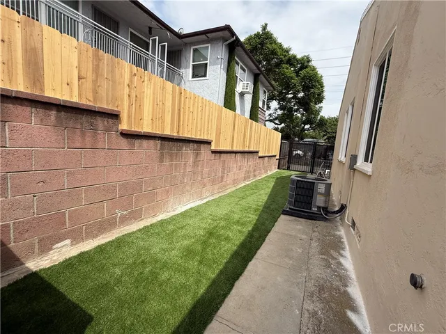 $890,000 | 6161 Orange Avenue, Long Beach, CA 90805