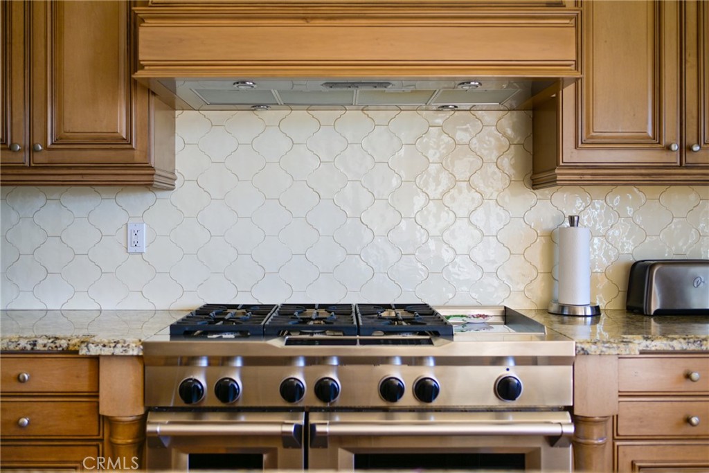 8438 Hibiscus Circle Huntington Beach, CA 92646 - Photo 6 of 24