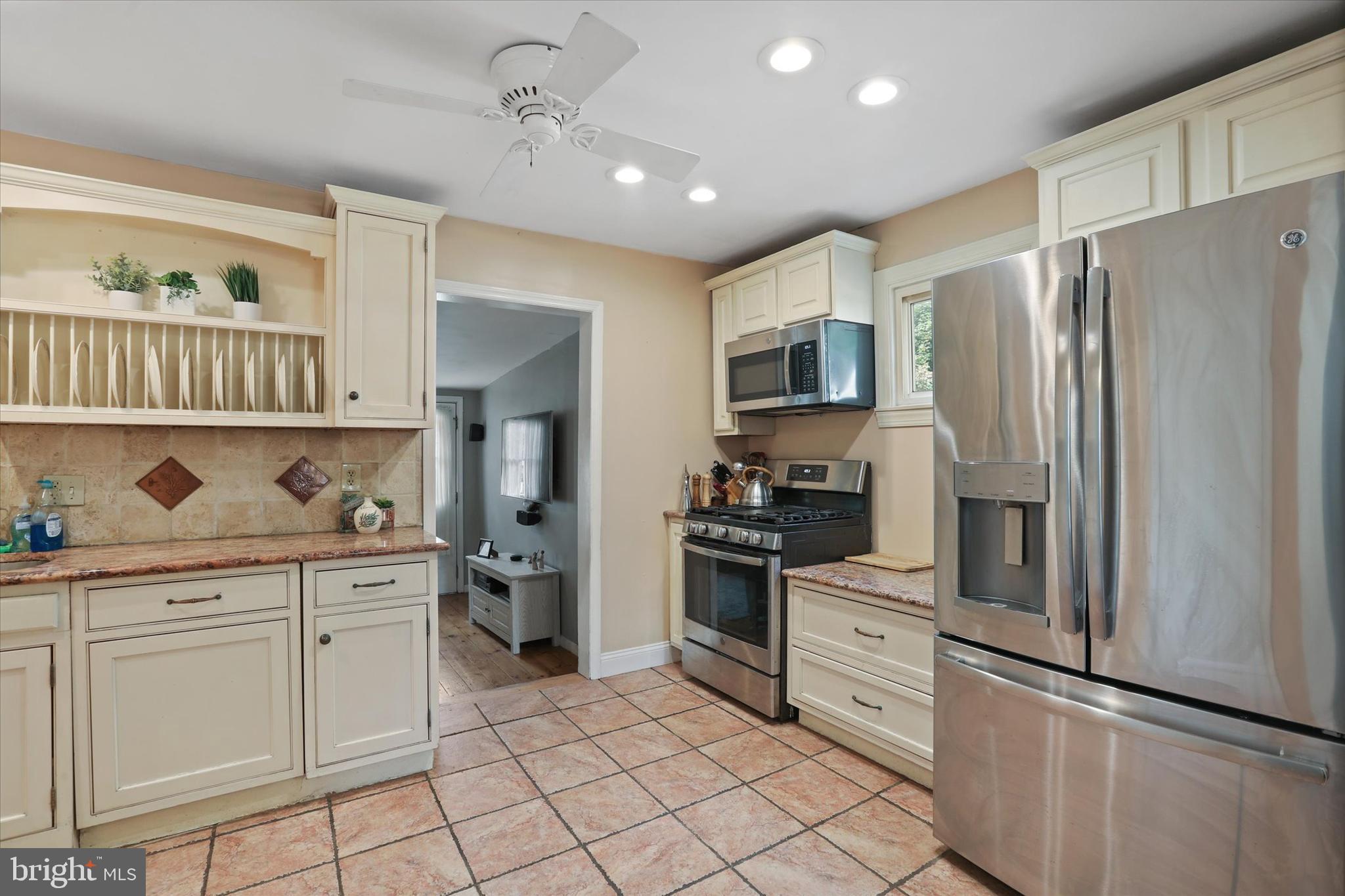 35 Belmar Road Hatboro, PA 19040 - Photo 6 of 24
