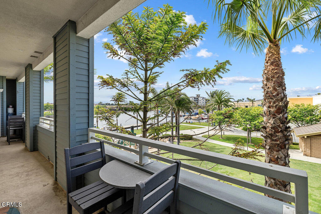 1437 Windshore Way Oxnard, CA 93035 - Photo 16 of 33
