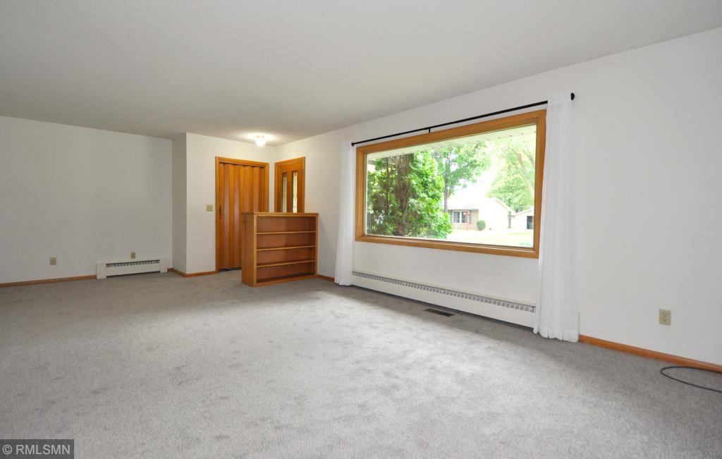 1345 7th Avenue Southeast Rochester, MN 55904 - Photo 3 of 18 Gallery Image 3
