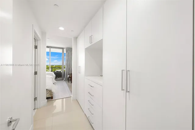 $20,000 | 360 Ocean Drive, Unit 905S, Key Biscayne, FL 33149