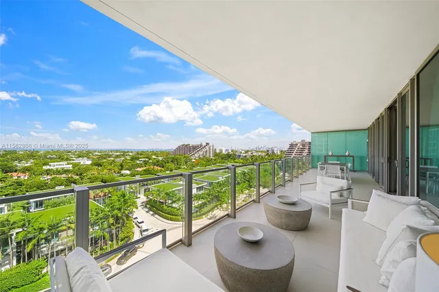 $20,000 | 360 Ocean Drive, Unit 905S, Key Biscayne, FL 33149