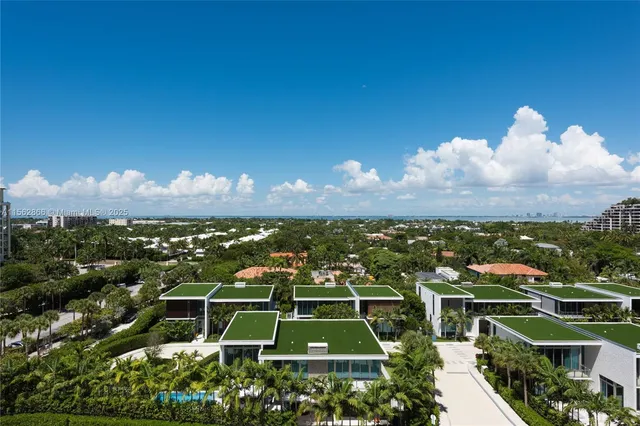 $20,000 | 360 Ocean Drive, Unit 905S, Key Biscayne, FL 33149