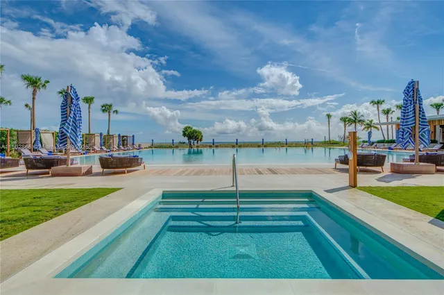 $20,000 | 360 Ocean Drive, Unit 905S, Key Biscayne, FL 33149
