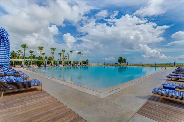 $20,000 | 360 Ocean Drive, Unit 905S, Key Biscayne, FL 33149