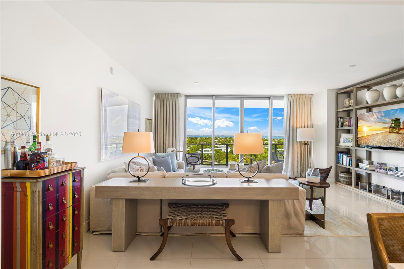 360 Ocean Drive, Unit 905S Key Biscayne, FL 33149 - Photo 4 of 43 Elegant Interiors