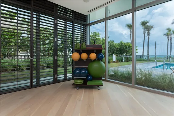 $20,000 | 360 Ocean Drive, Unit 905S, Key Biscayne, FL 33149