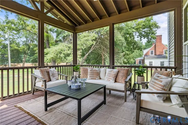 $699,950 | 9344 East View Lane, Providence Forge, VA 23140