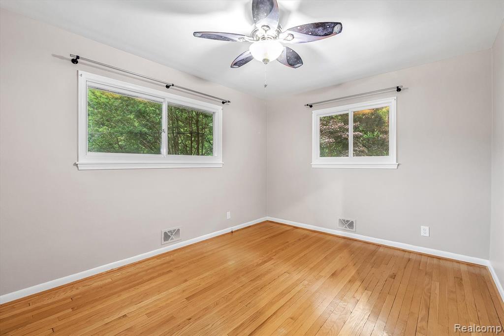 30540 Pear Ridge Farmington Hills, MI 48334 - Photo 27 of 66