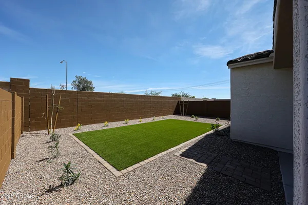 $2,400 | 5019 North 87th Drive, Glendale, AZ 85305